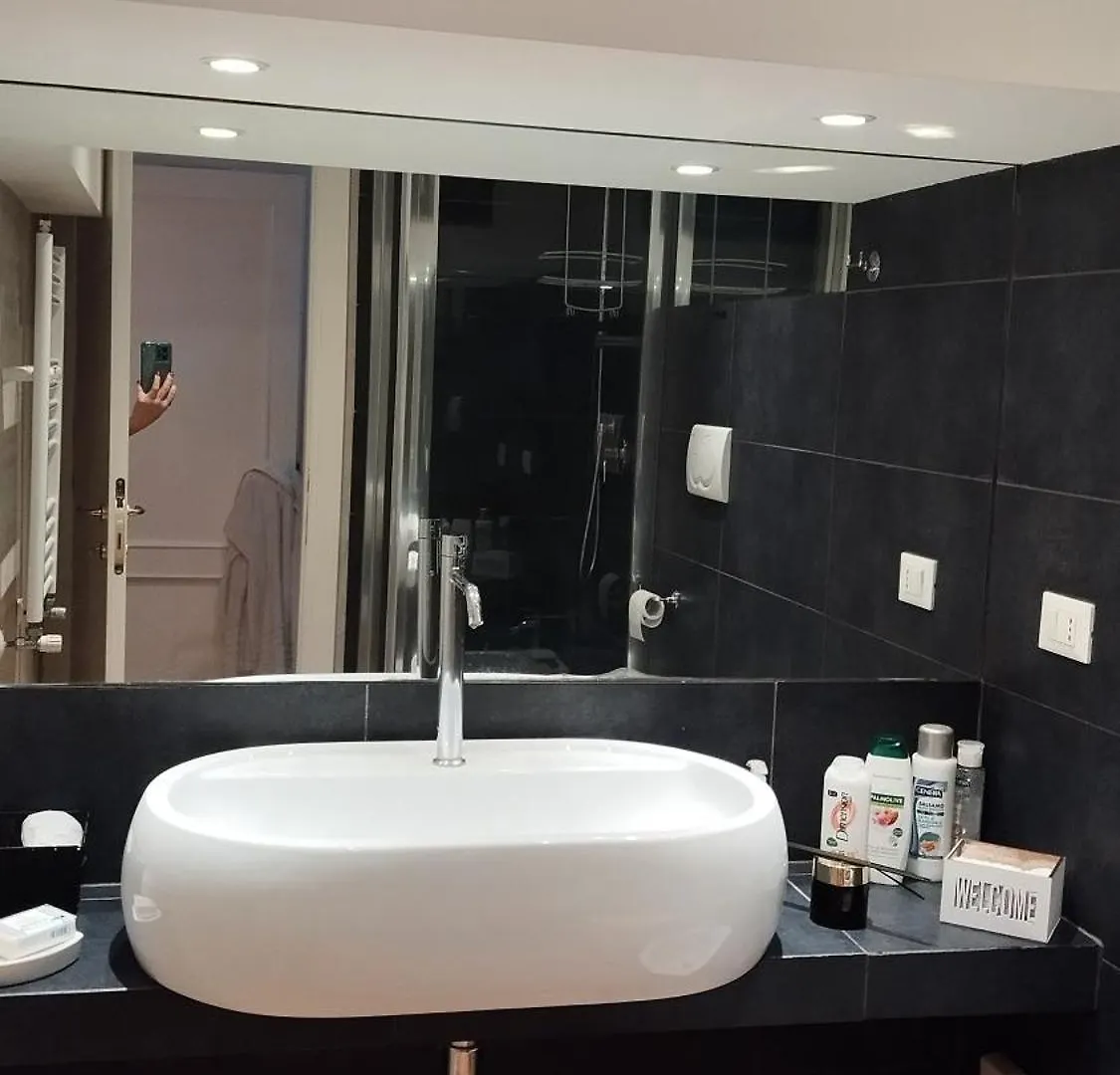 Casa Tiffany Piazza Di Spagna Rome Apartment